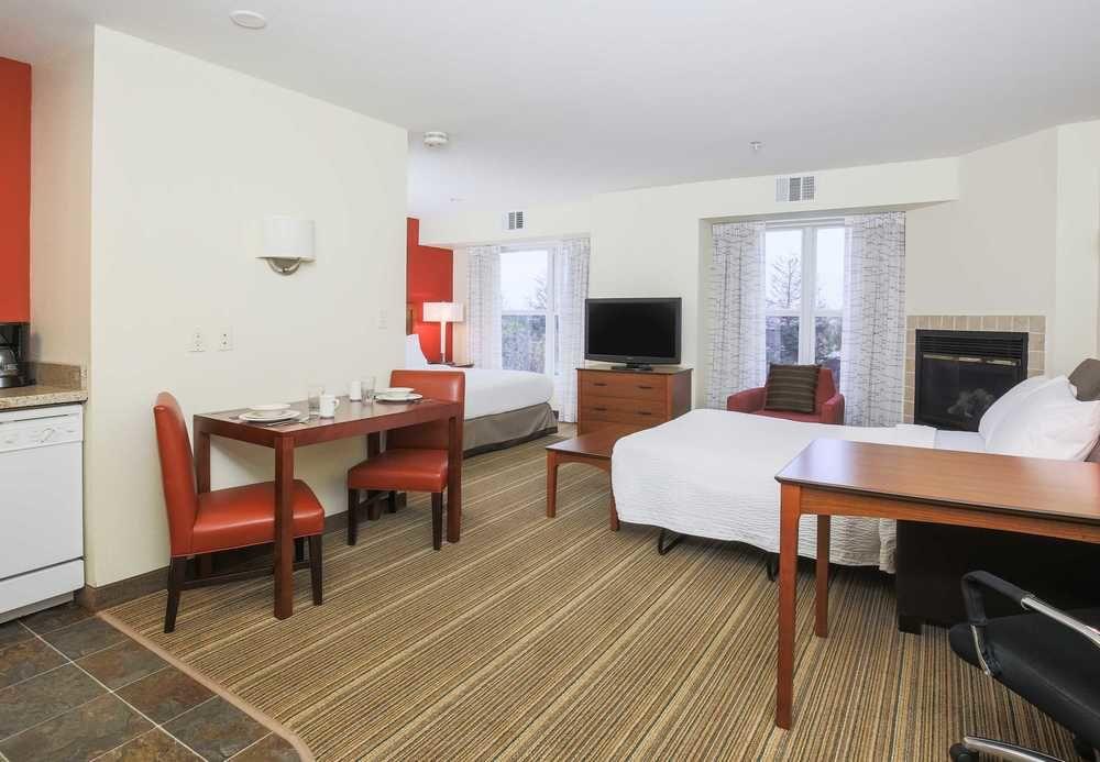 By Marriott Monterey