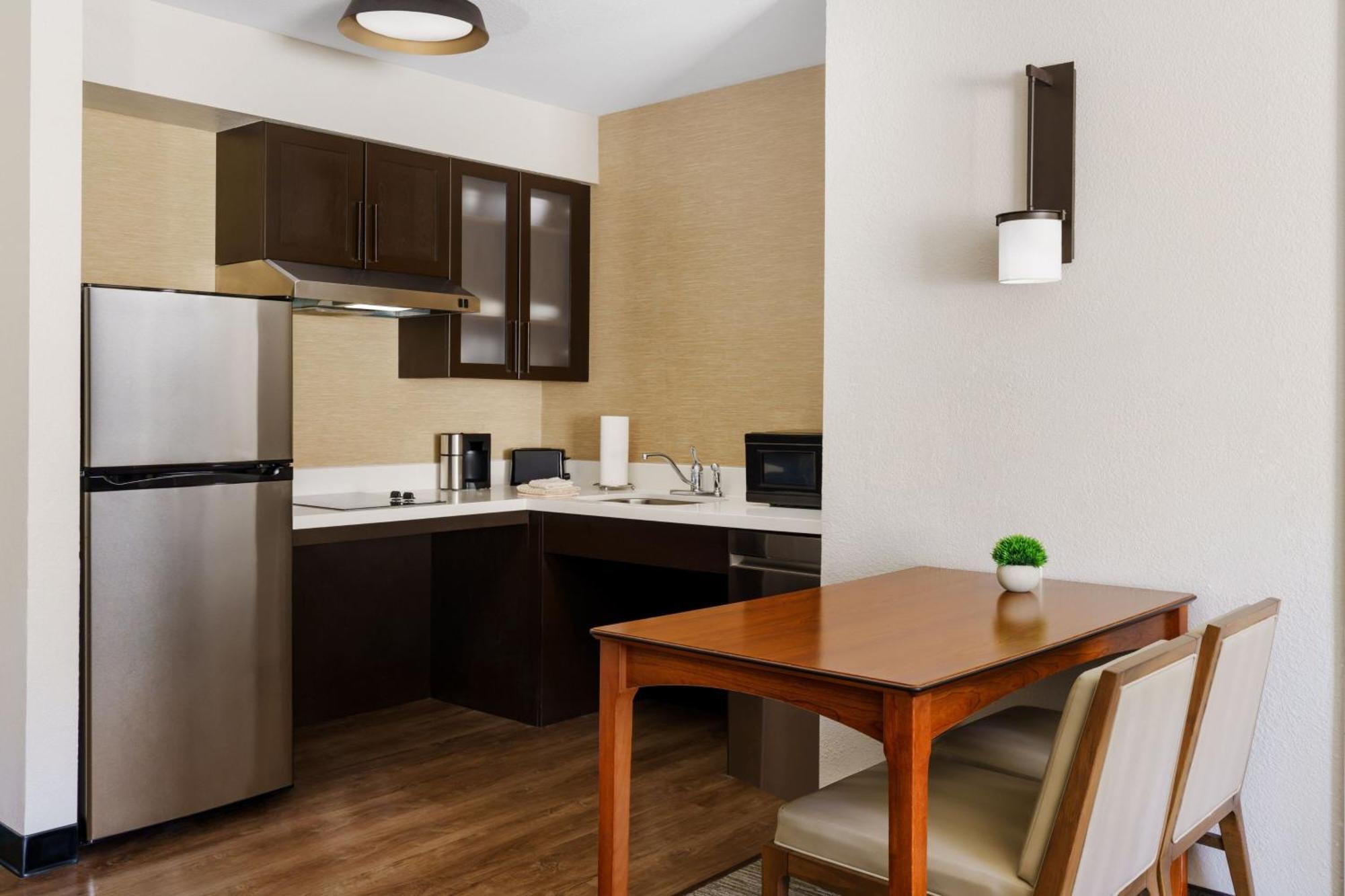 By Marriott Monterey 3*